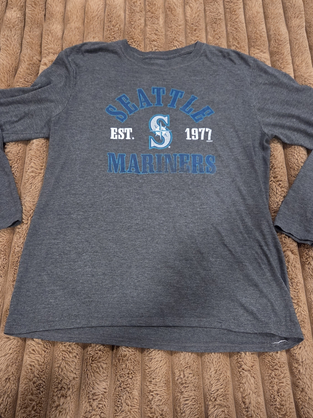 Seattle Mariners Genuine Merchandise Long Sleeve Graphic T-Shirt Mens Large
